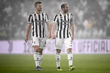 Thumbnail for article: Fraaie symboliek bij Juventus: De Ligt volgt Chiellini op