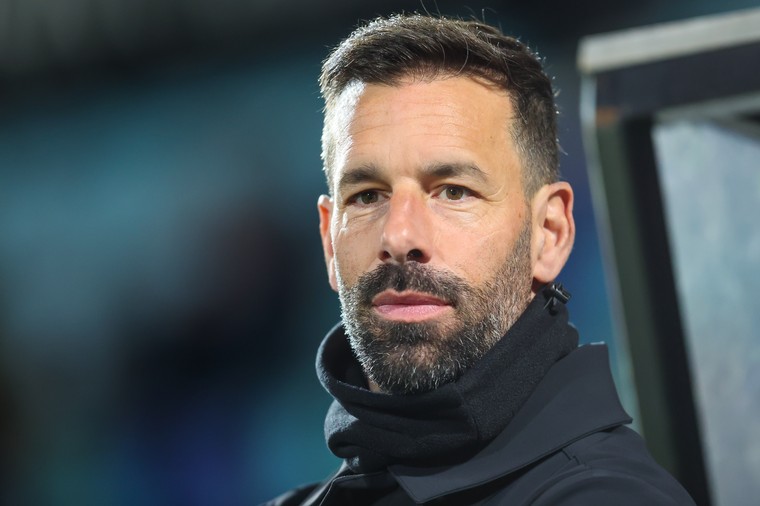 Staf Van Nistelrooij compleet: 'Een sterk PSV-DNA'