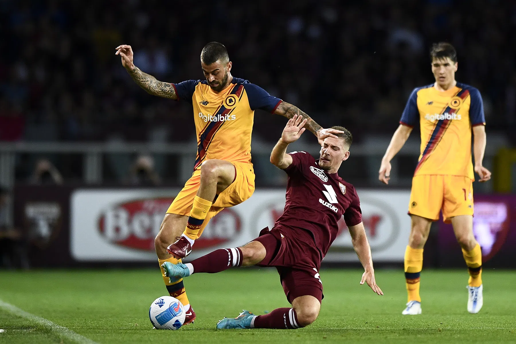 Overtuigend AS Roma haalt uit in generale repetitie voor finale in Tirana