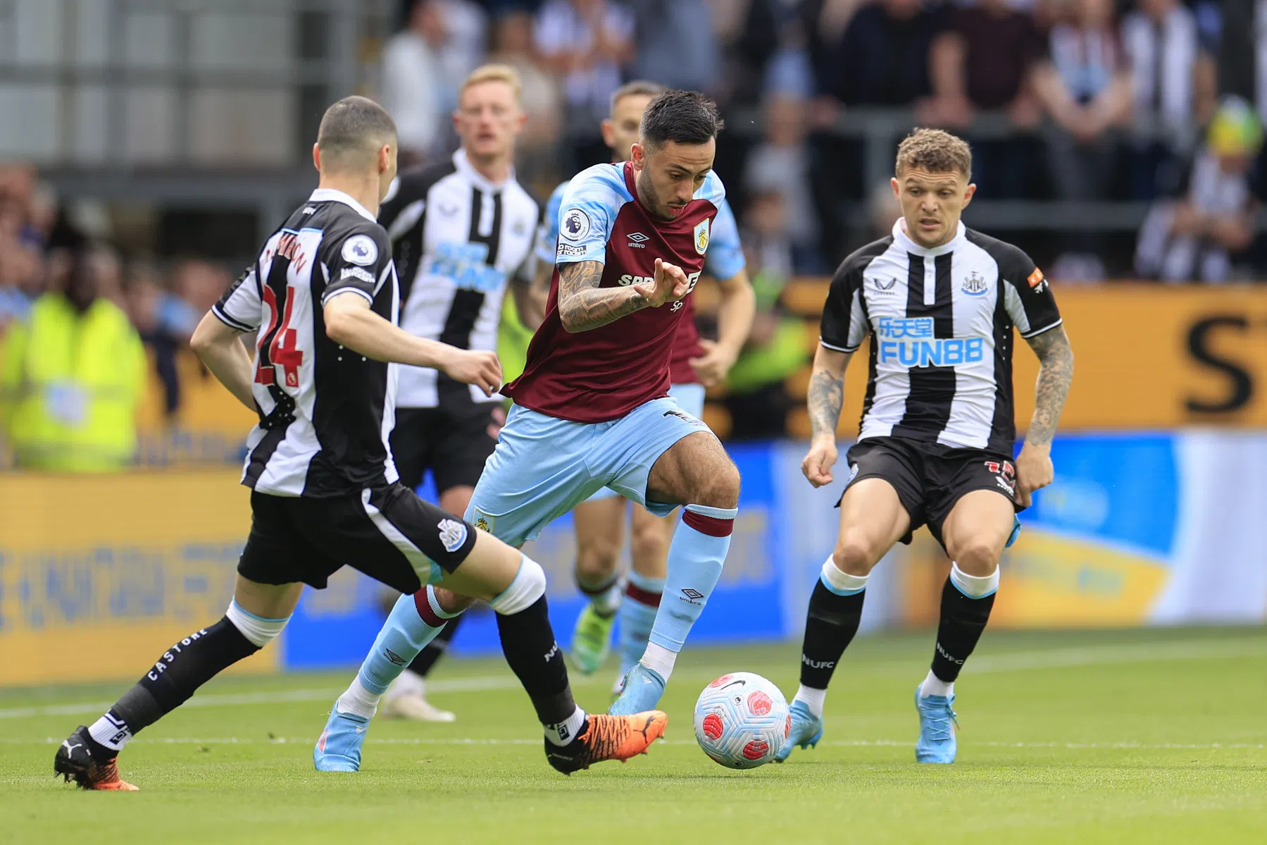 Weghorst degradeert met Burnley, Leeds door het oog van de naald