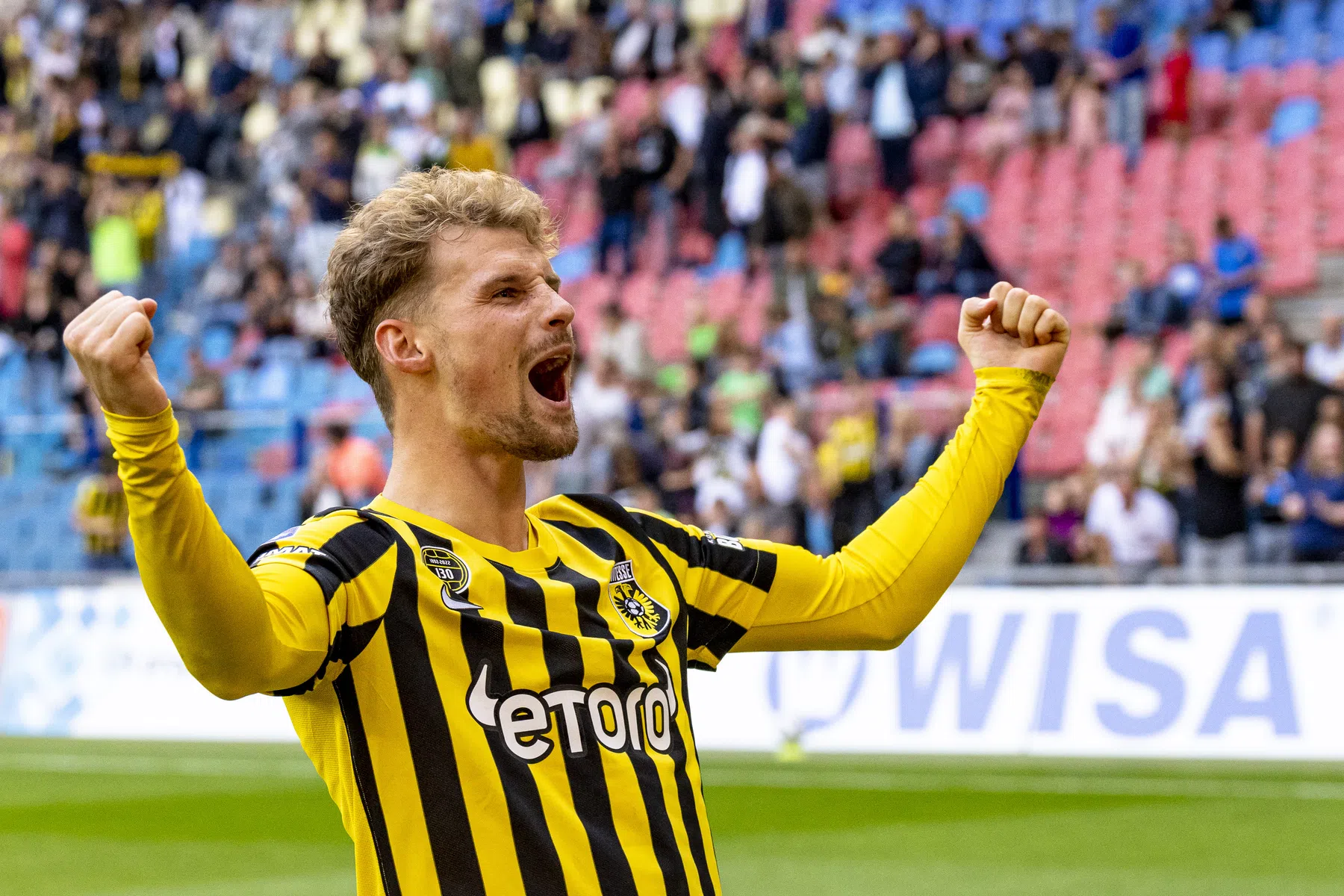Herboren Vitesse zet Utrecht te kijk en gaat naar finale play-offs