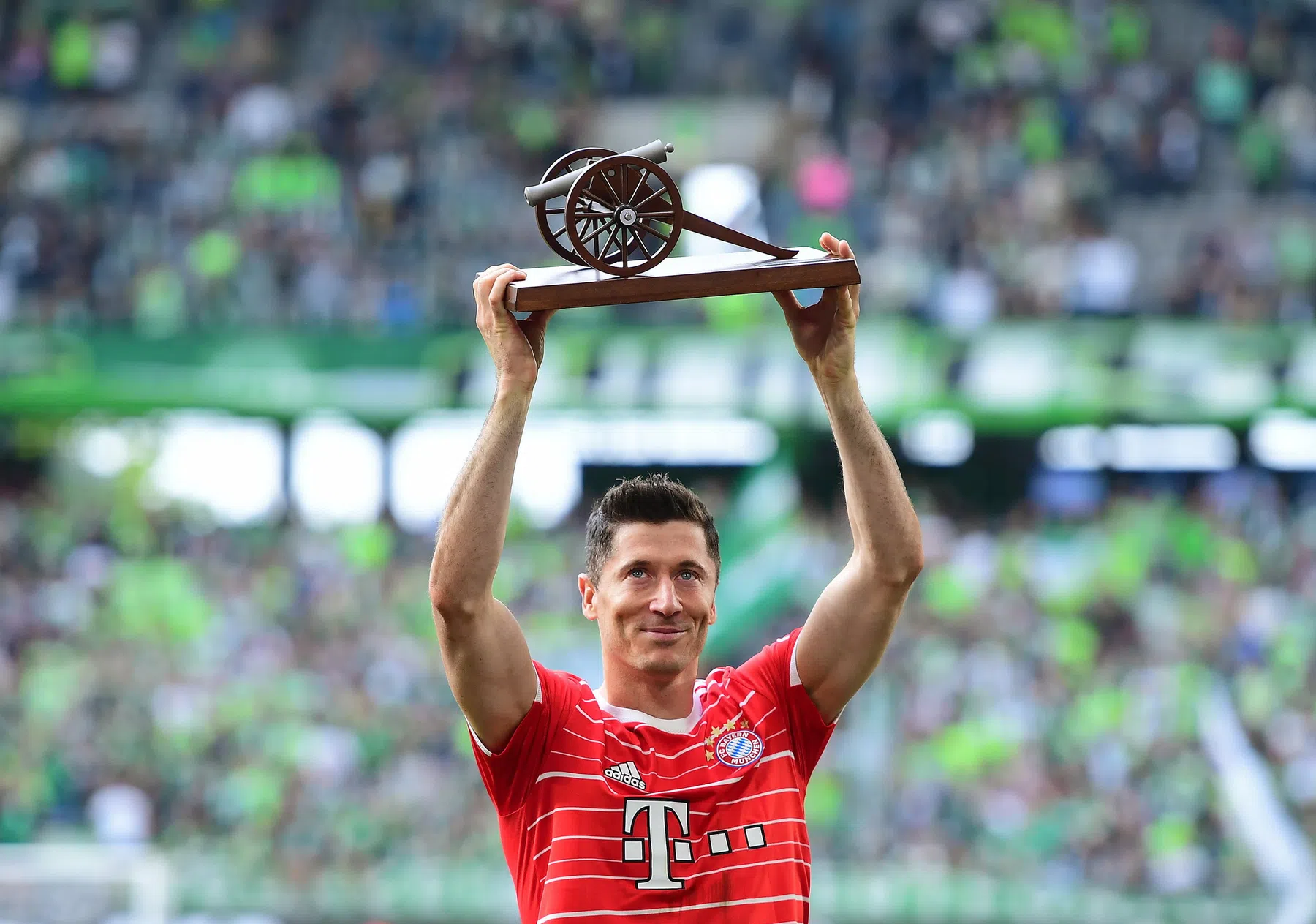 Lewandowski laat concurrentie ver achter zich in strijd om Gouden Schoen