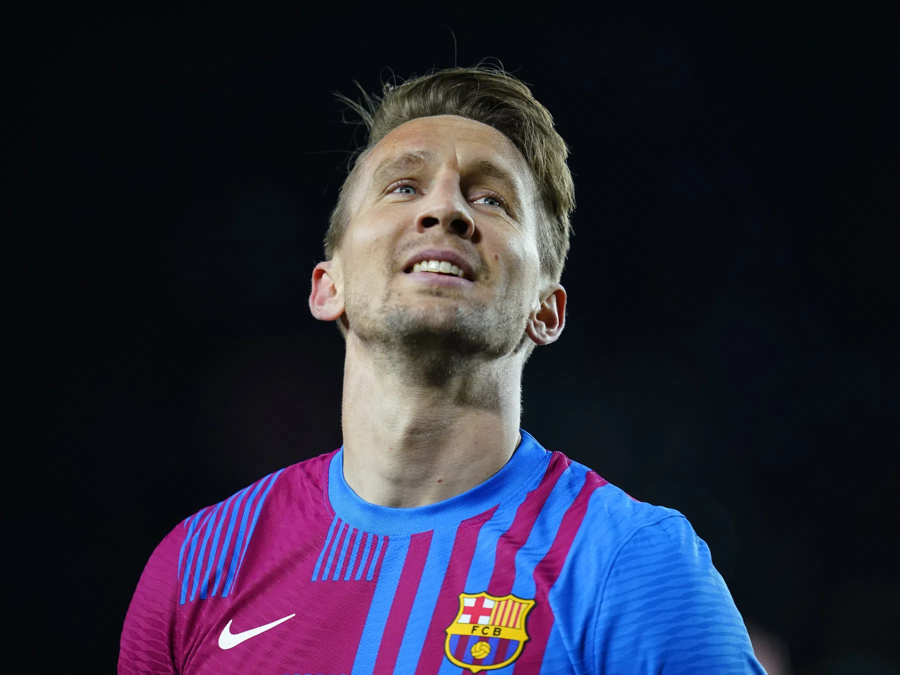 Camp Nou neemt op fraaie wijze afscheid van vertrekkende Luuk de Jong