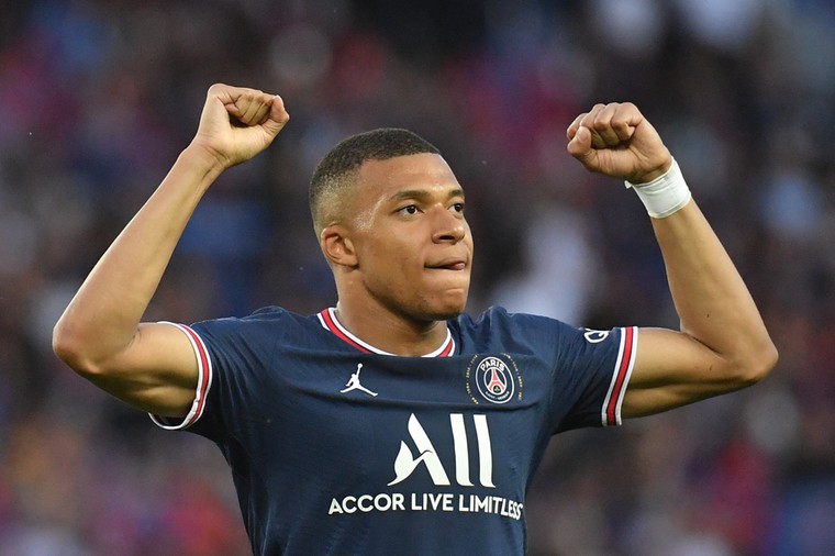 Mbappé verklaart ommezwaai: 'Er komen veel veranderingen bij PSG'