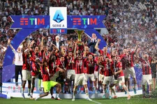 Thumbnail for article: Italiaanse media vol lof over 'monteur' Pioli en 'totempaal' Ibrahimovic