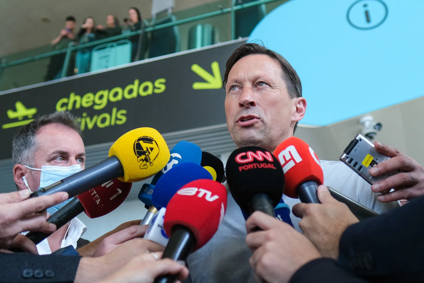 Schmidt laat zich zien in Lissabon: 'Ik weet wat ik nodig heb'