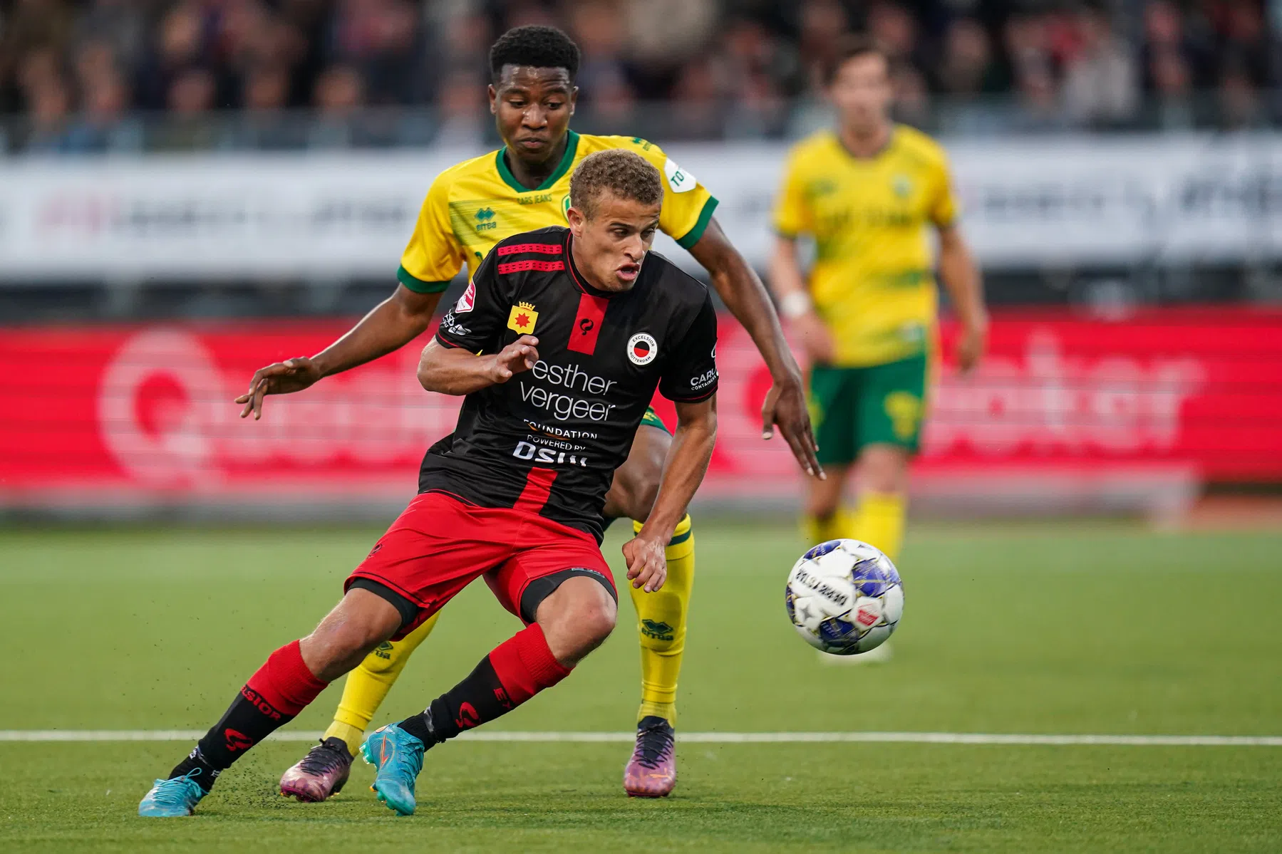 ADO sust Excelsior in slaap en sleept laat gelijkspel uit het vuur