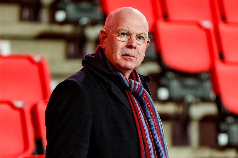 Vertrekkende Gerbrands benoemd tot erelid van PSV
