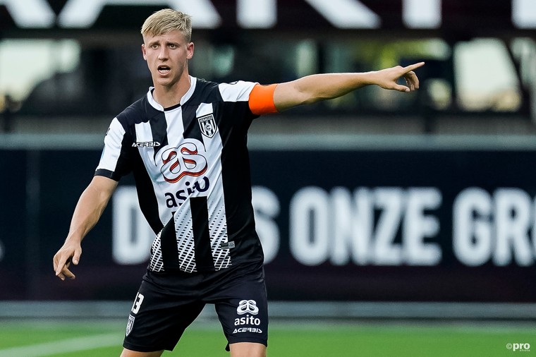 Knoester verlaat Heracles en gaat voorronde Champions League in