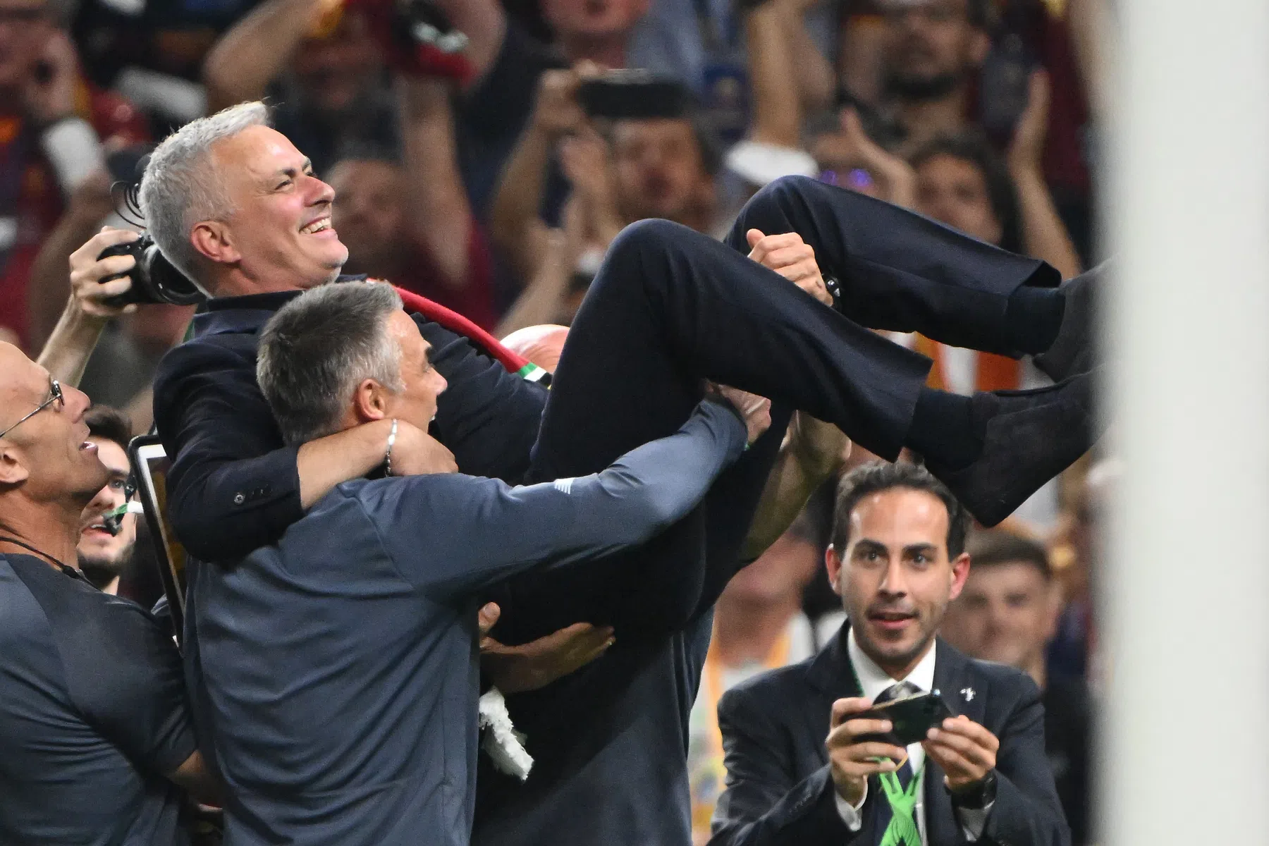 Gullit ziet Feyenoord in val Mourinho lopen: 'Bij Ajax gebeurde hetzelfde'