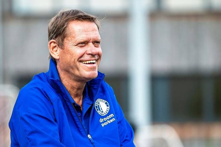 Arnesen bevestigt transfergesprekken: 'We zijn on speaking terms'