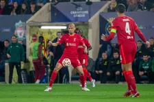 Thumbnail for article: Klopp neemt Fabinho en Thiago mee naar Parijs