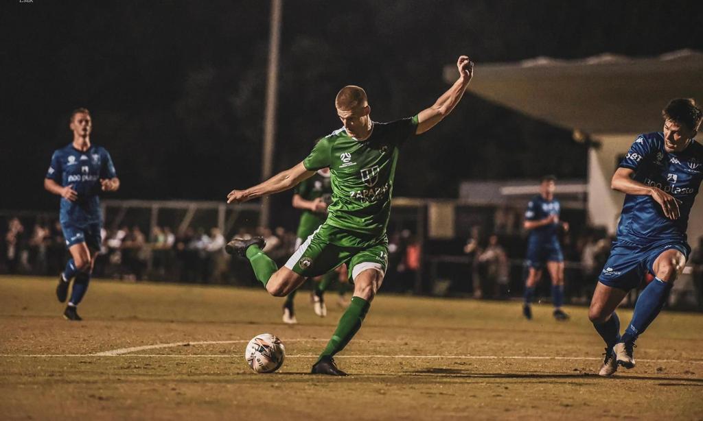 De amateurvoetballer die zichzelf naar de andere kant van de wereld transfereerde