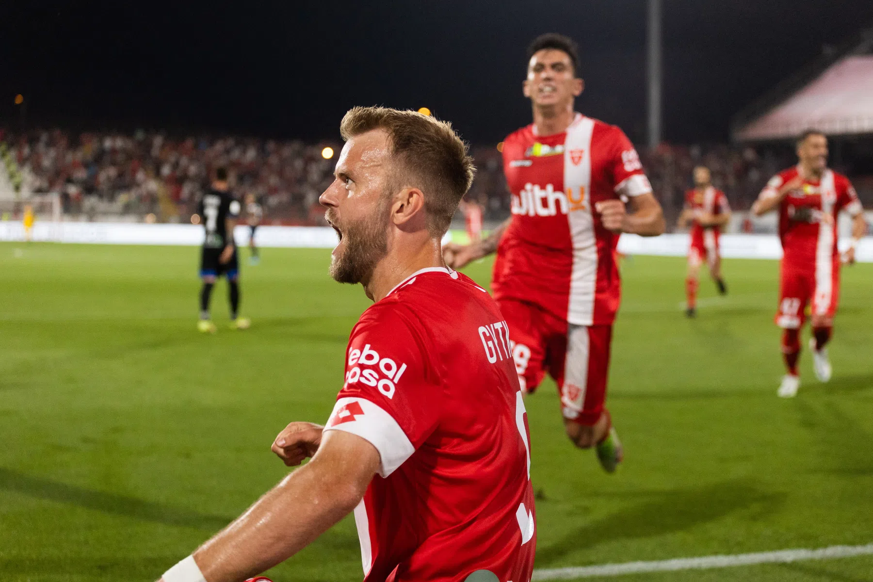 Berlusconi keert met debutant Monza terug in Serie A