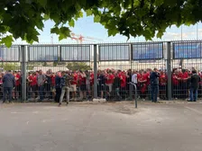 Thumbnail for article: Engelse fans woedend: 'Nooit meer naar een wedstrijd in Frankrijk'