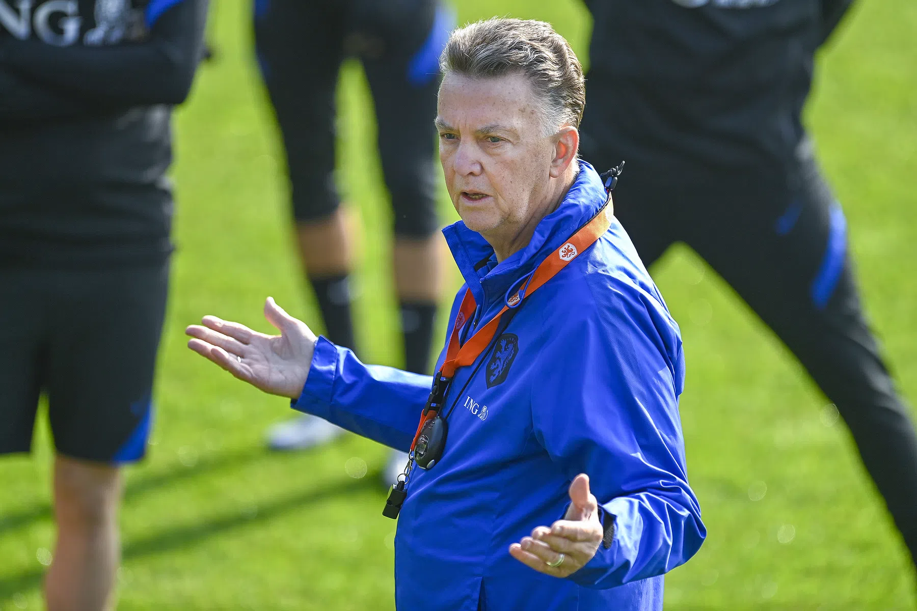 De puzzelstukjes van Louis van Gaal: bondscoach heeft belangrijke keuzes te maken