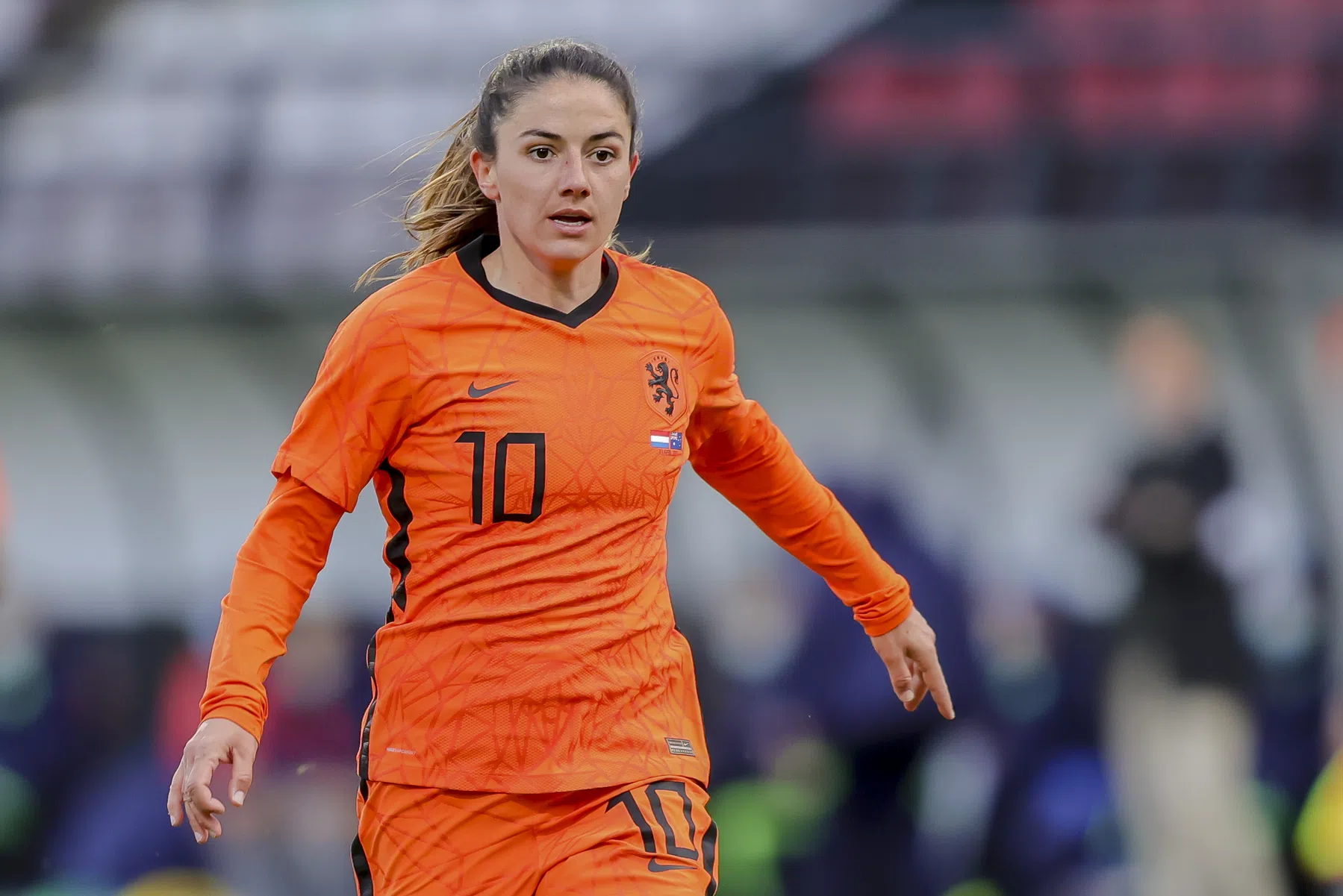 Oranje met Van de Donk, maar zonder Van de Sanden naar EK