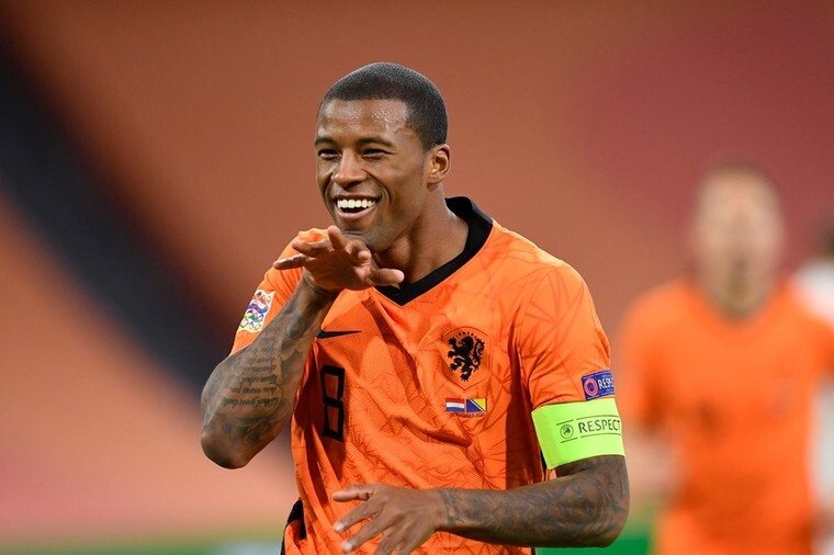 Wijnaldum vermaakt zich ondanks absentie bij Oranje uitstekend