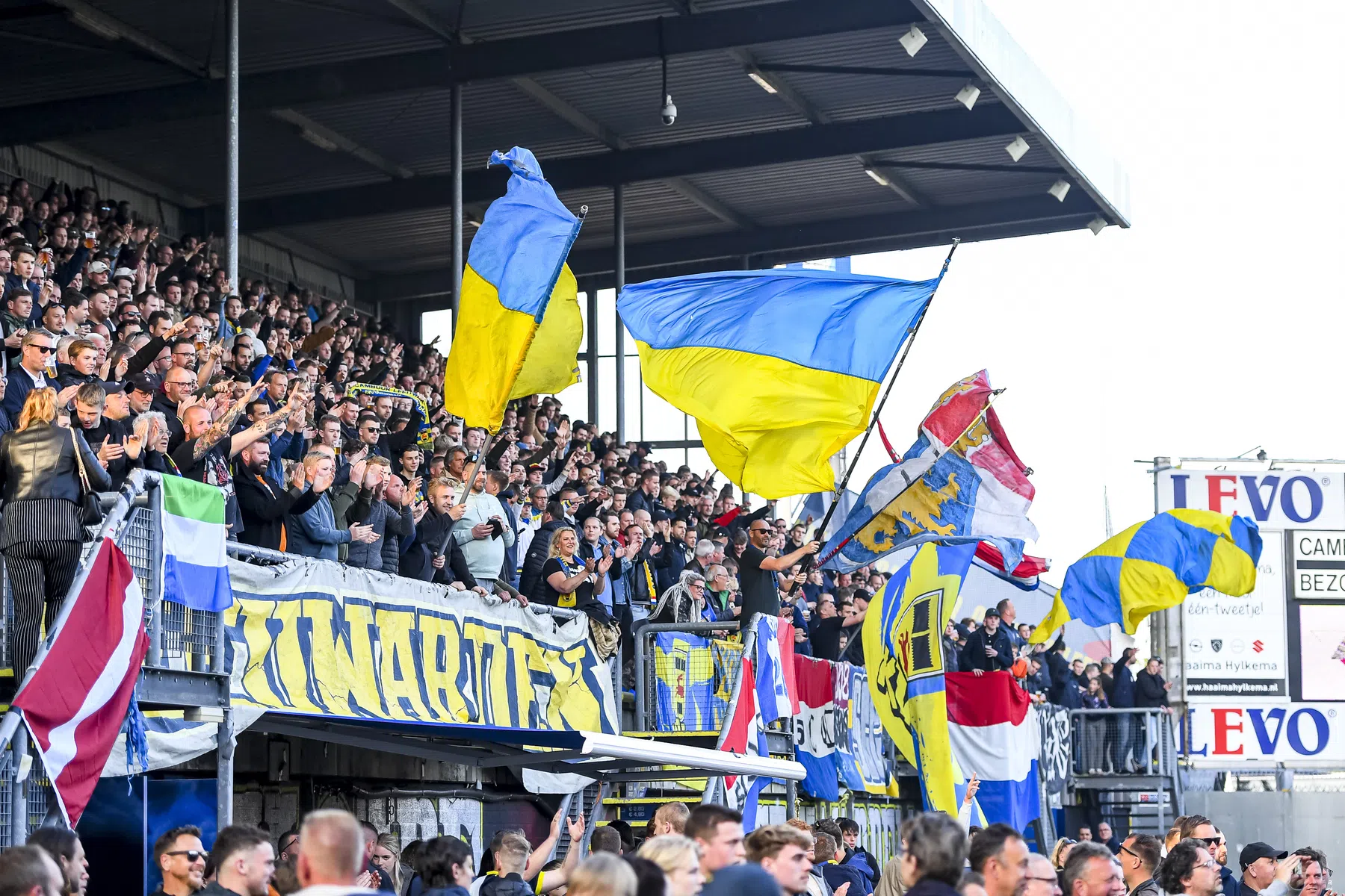 Kippenslachter, vastgoedbaas en multimiljonair: dit is de nieuwe grote man bij SC Cambuur
