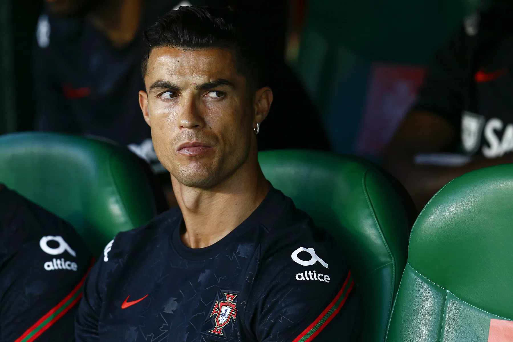 Santos geeft verklaring voor zeldzame reservebeurt Ronaldo