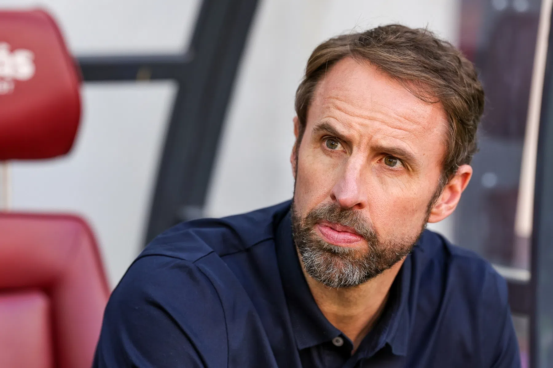 Southgate beklaagt zich over penalty en snapt niks van Hongaars boegeroep