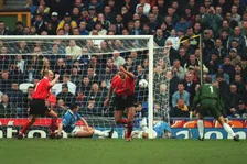 Thumbnail for article: De laatste held van Nottingham: Van Hooijdonk over Big Ron, kick & rush en biercultuur