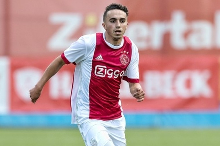 Ajax onthult bij Johan Cruijff Arena blijvende herinnering aan Nouri
