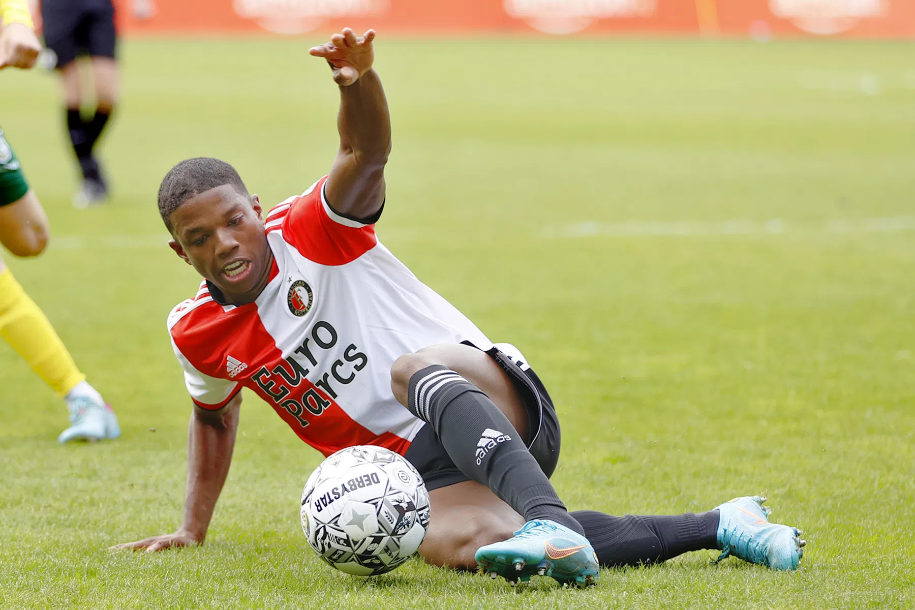 Feyenoord wil meedenken met Malacia en zet in op behoud Kökçü en Sinisterra