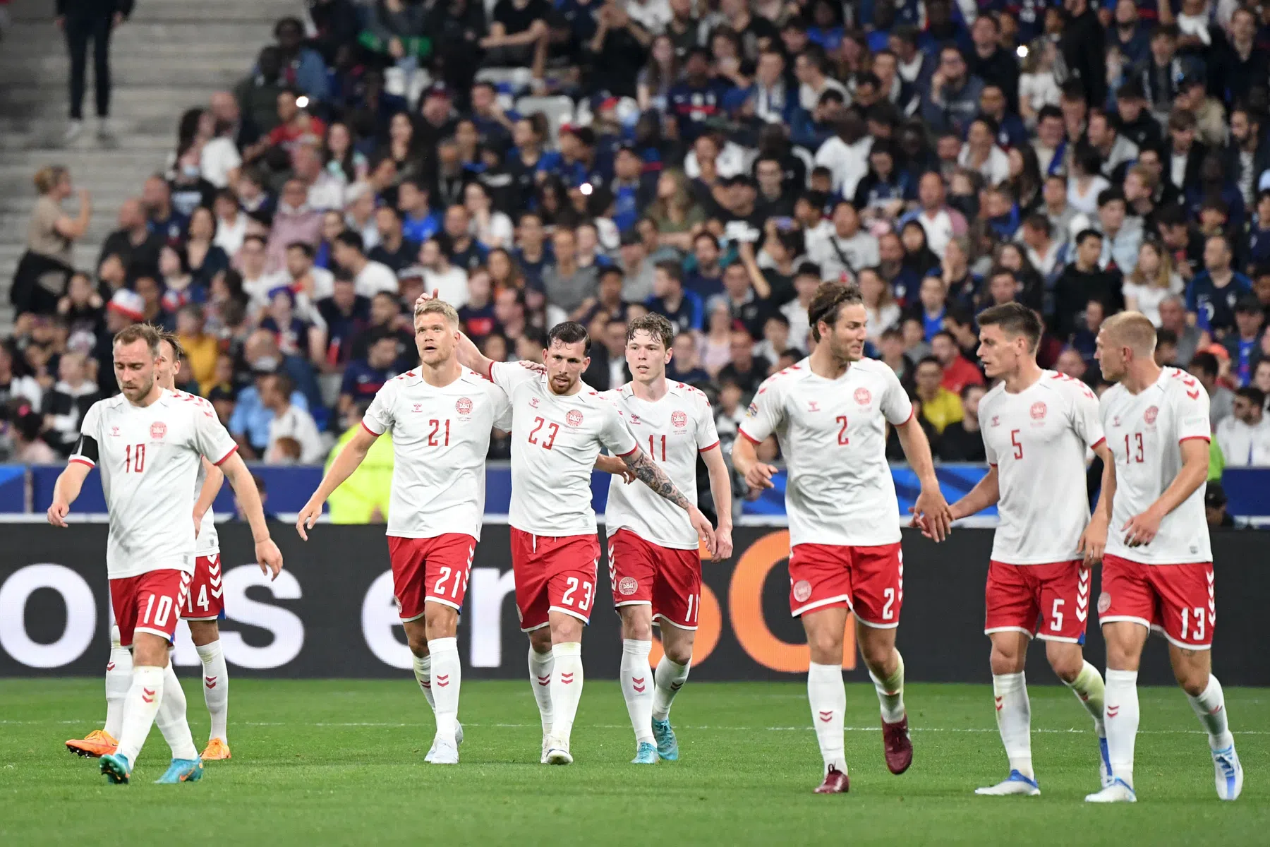 Onverwachte held helpt Denemarken alleen aan kop in Nations League