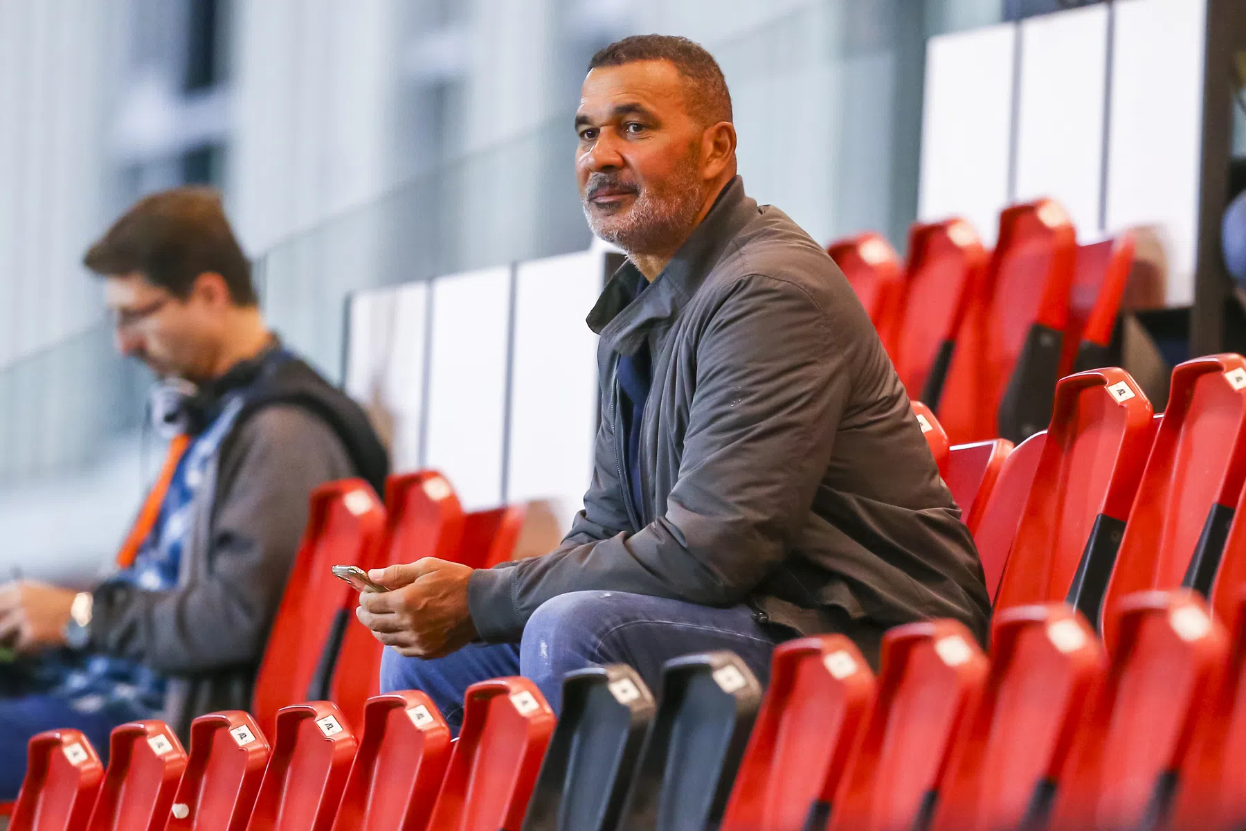Gullit: 'Donkere spelers mogen alleen assistent worden, flikker op'