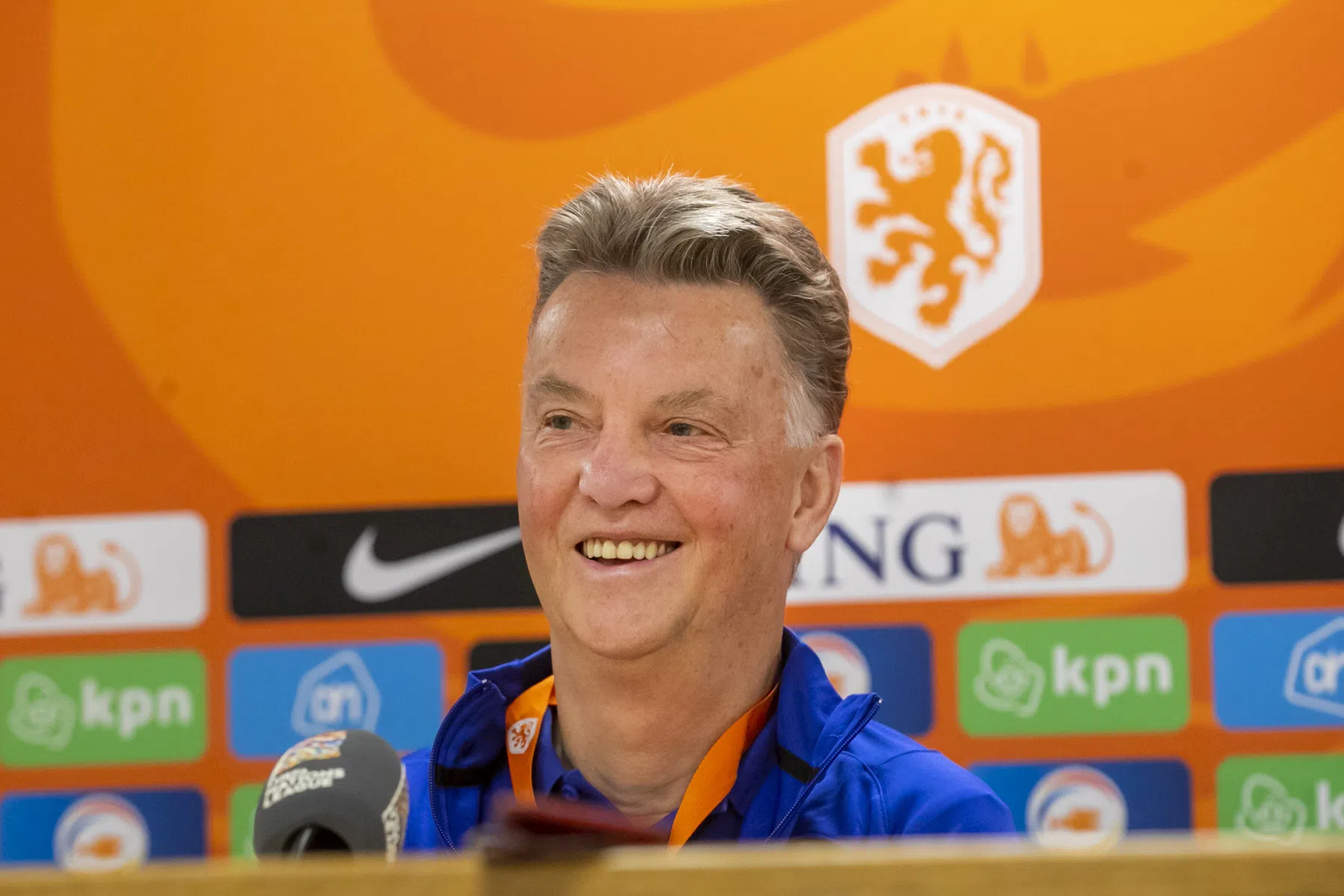 Louis van Gaal gebruikt duel met Wales als test voor Oranje-zenuwen