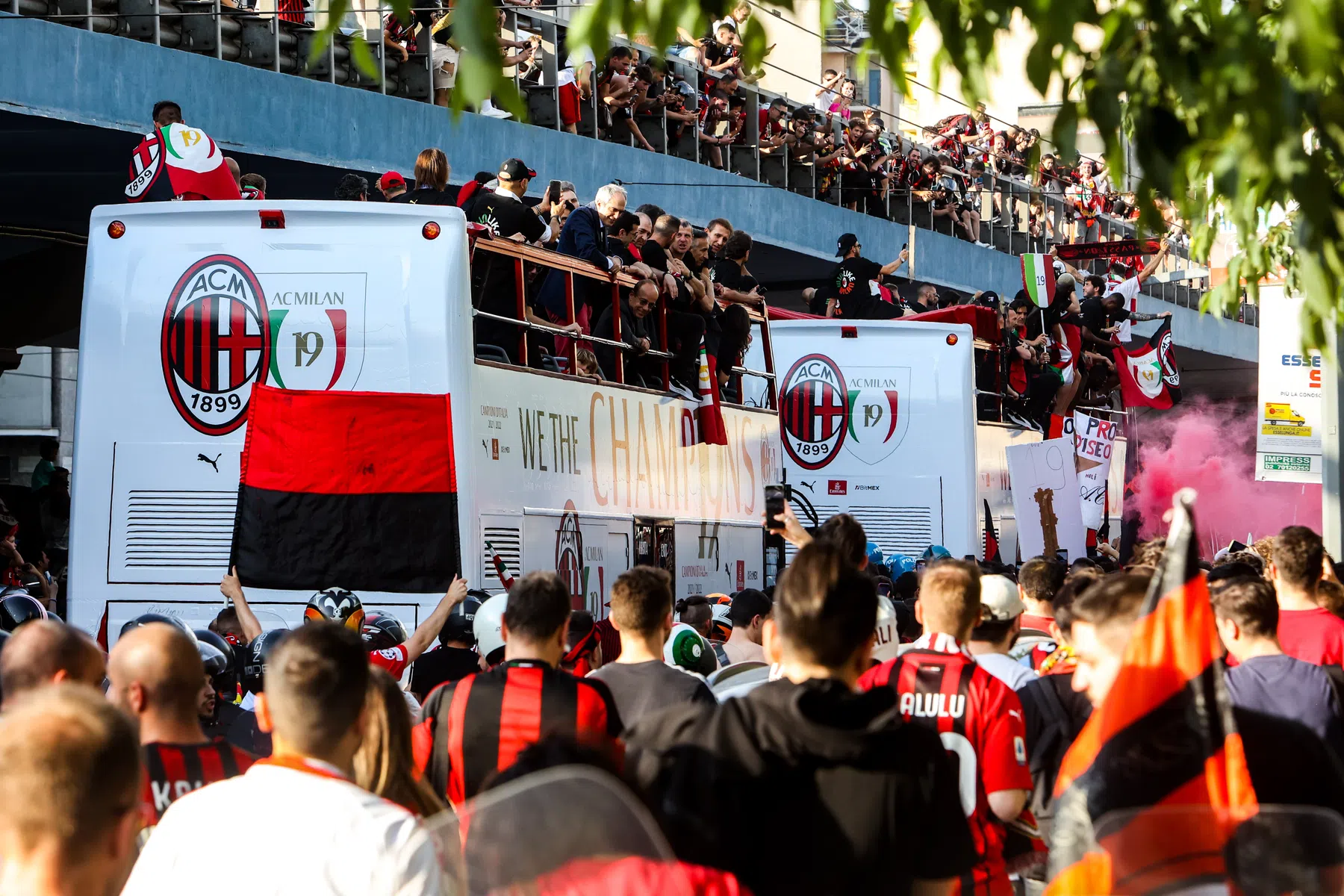 Fonds verdient flink aan AC Milan