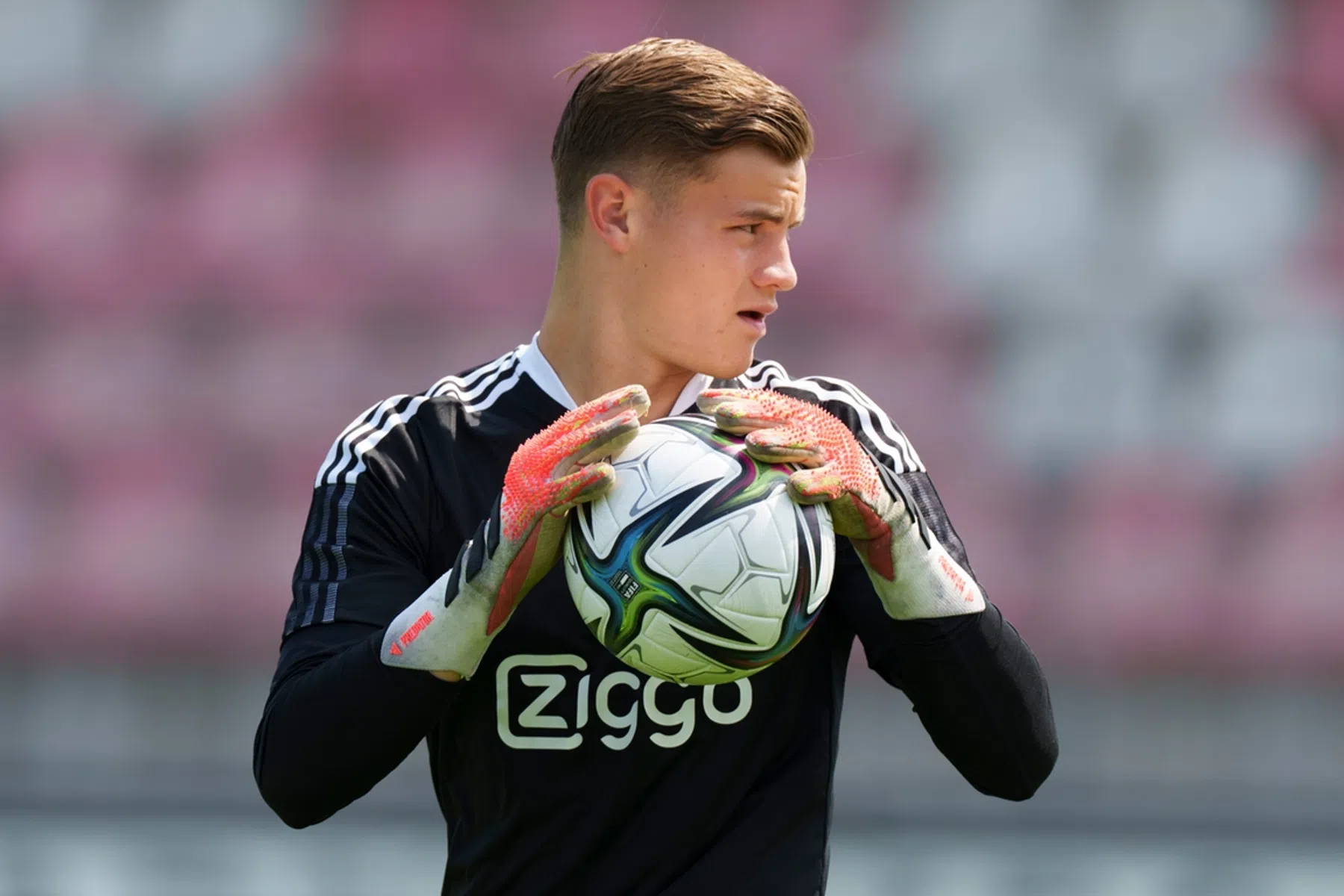 Jonge doelman Setford volgende winnaar van Abdelhak Nouri Trofee