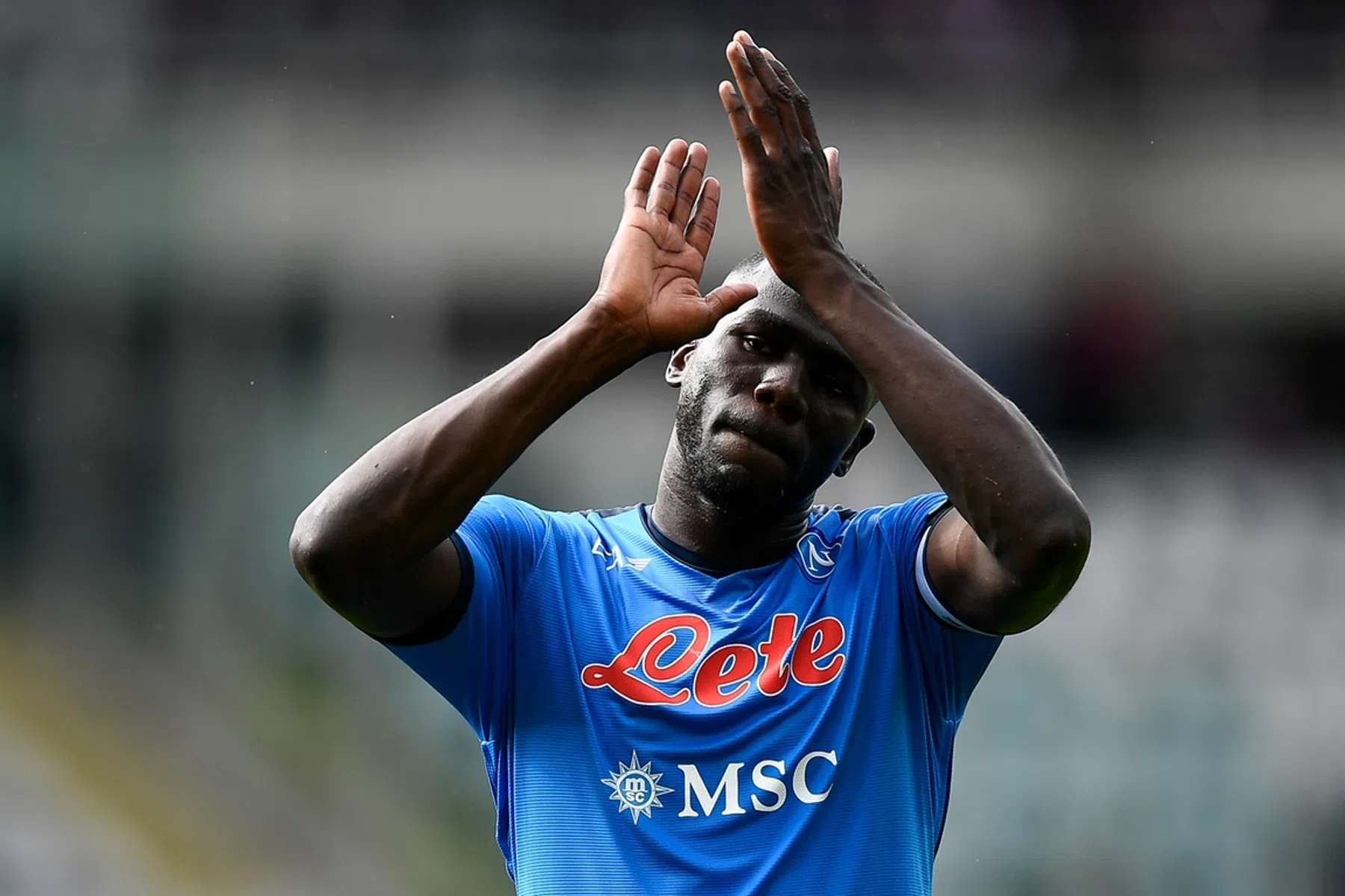 'Napoli zet Koulibaly in de markt, topclubs staan massaal in de rij'