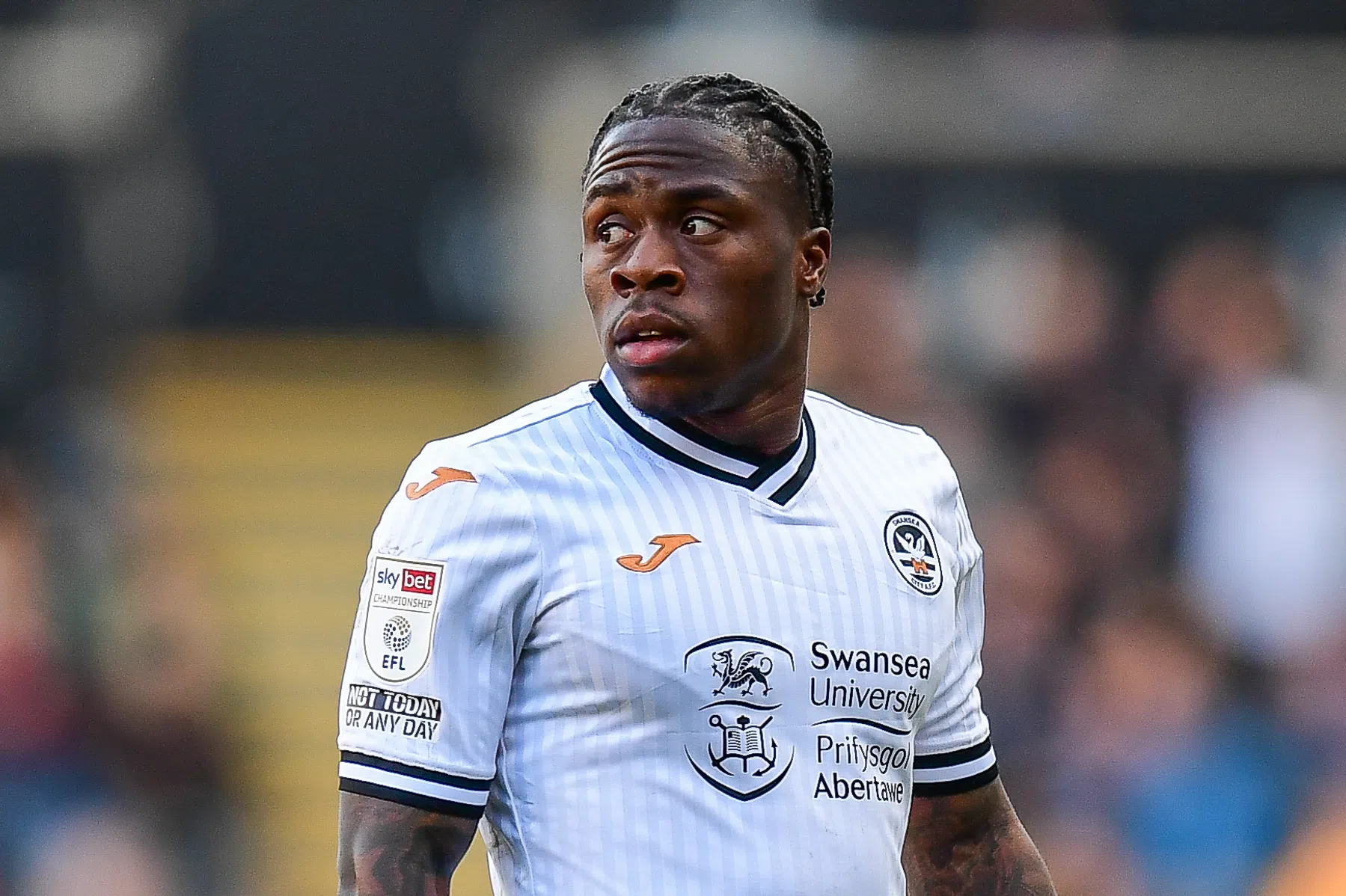 Ierse tovenaar: Obafemi schittert met heerlijke goal en assist