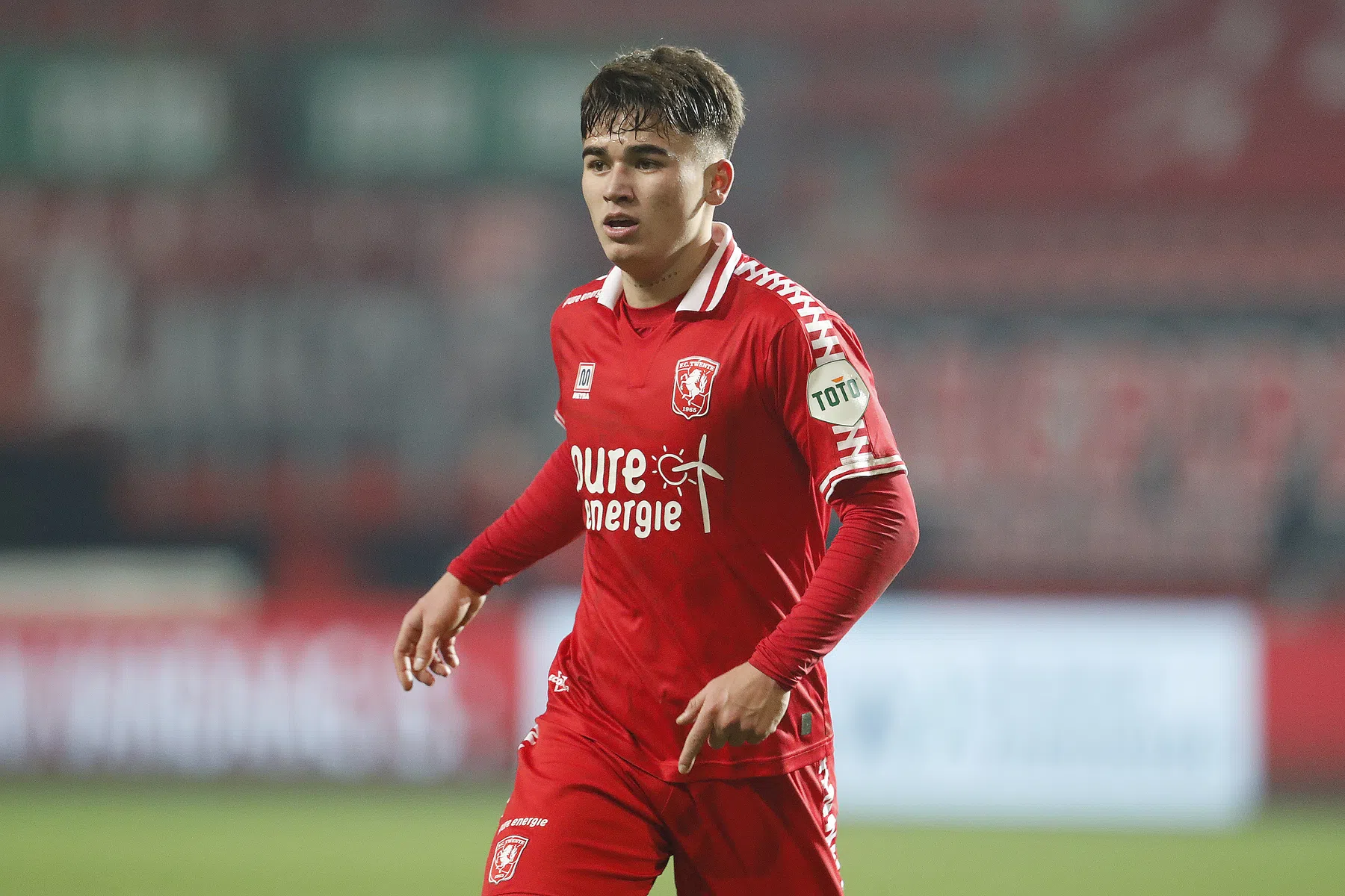 Ugalde maakt zich op voor tweede seizoen bij FC Twente
