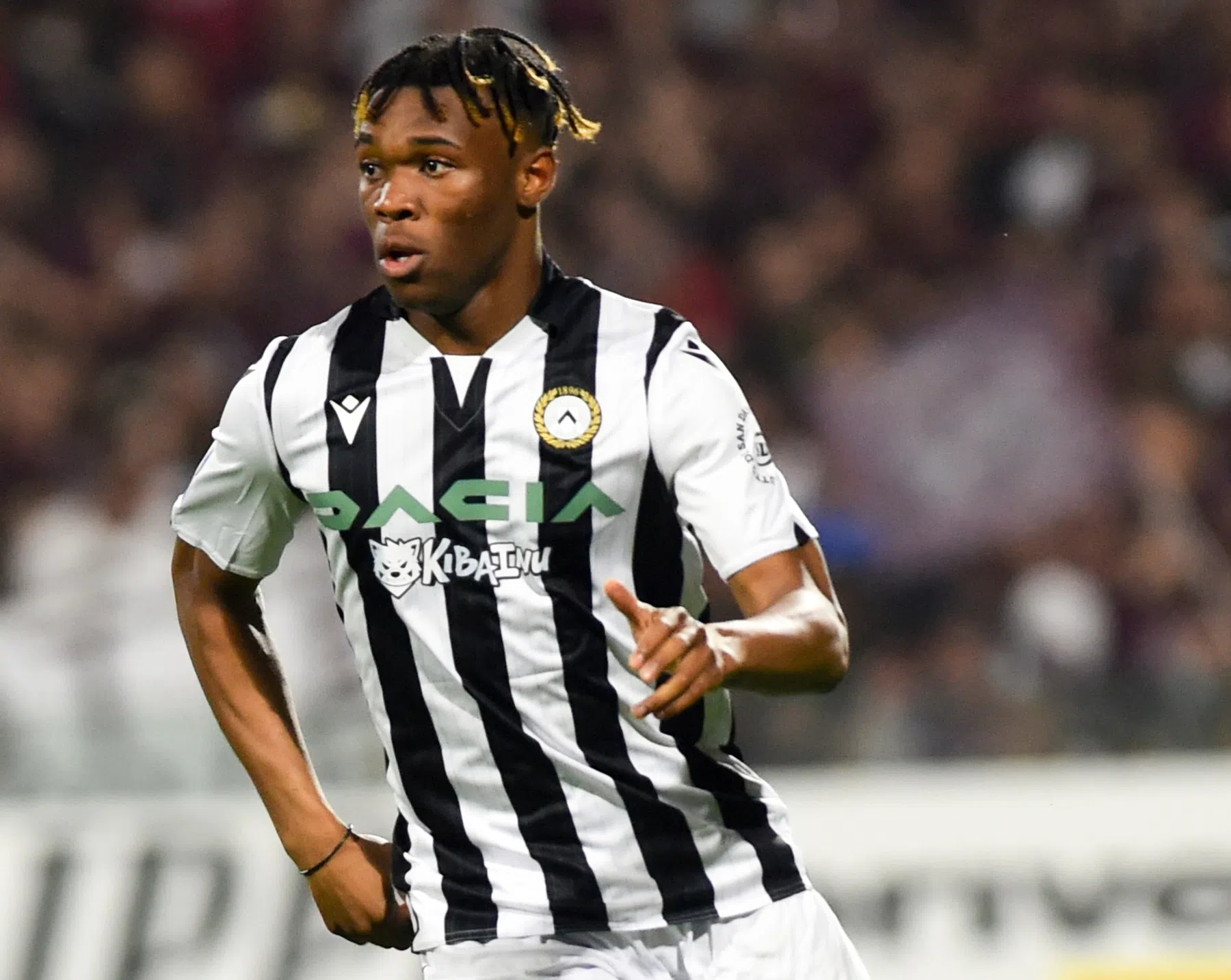 Maak kennis met de potentiële vervanger van Alex Sandro