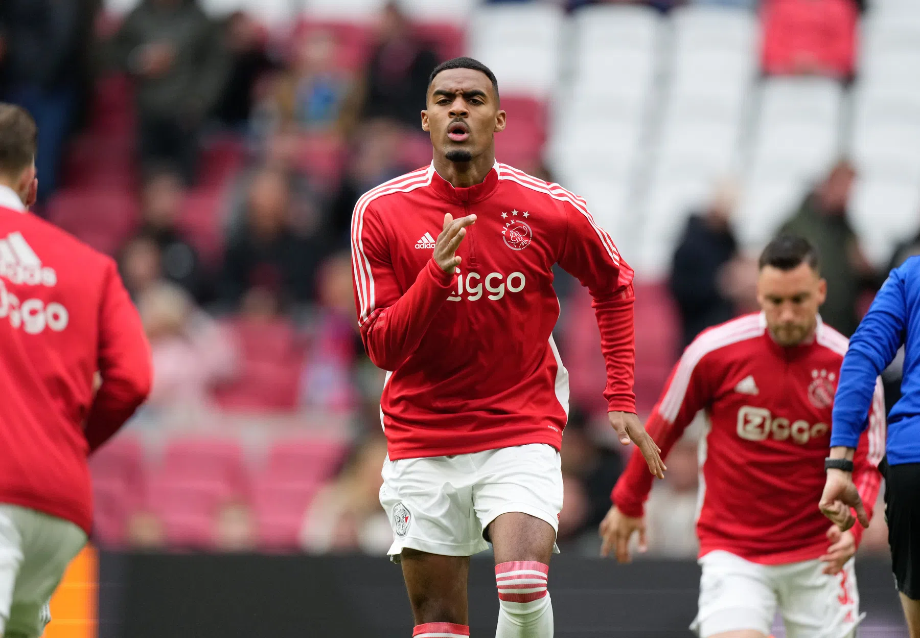 Kahn en Salihamidzic vergapen zich aan nieuwe aanwinst Gravenberch