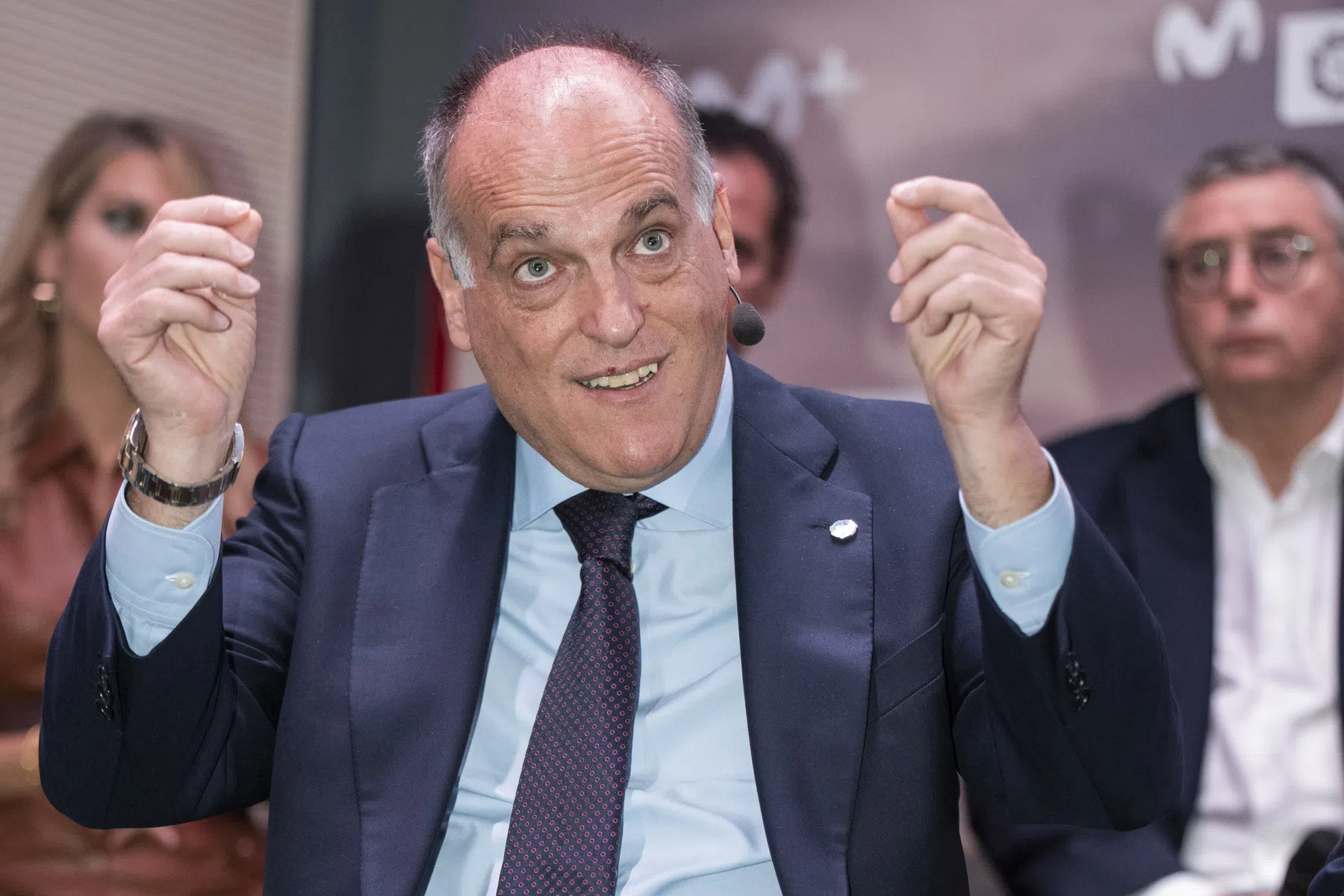 Tebas voegt woord bij daad en dient aanklacht in tegen PSG en Al-Khelaïfi