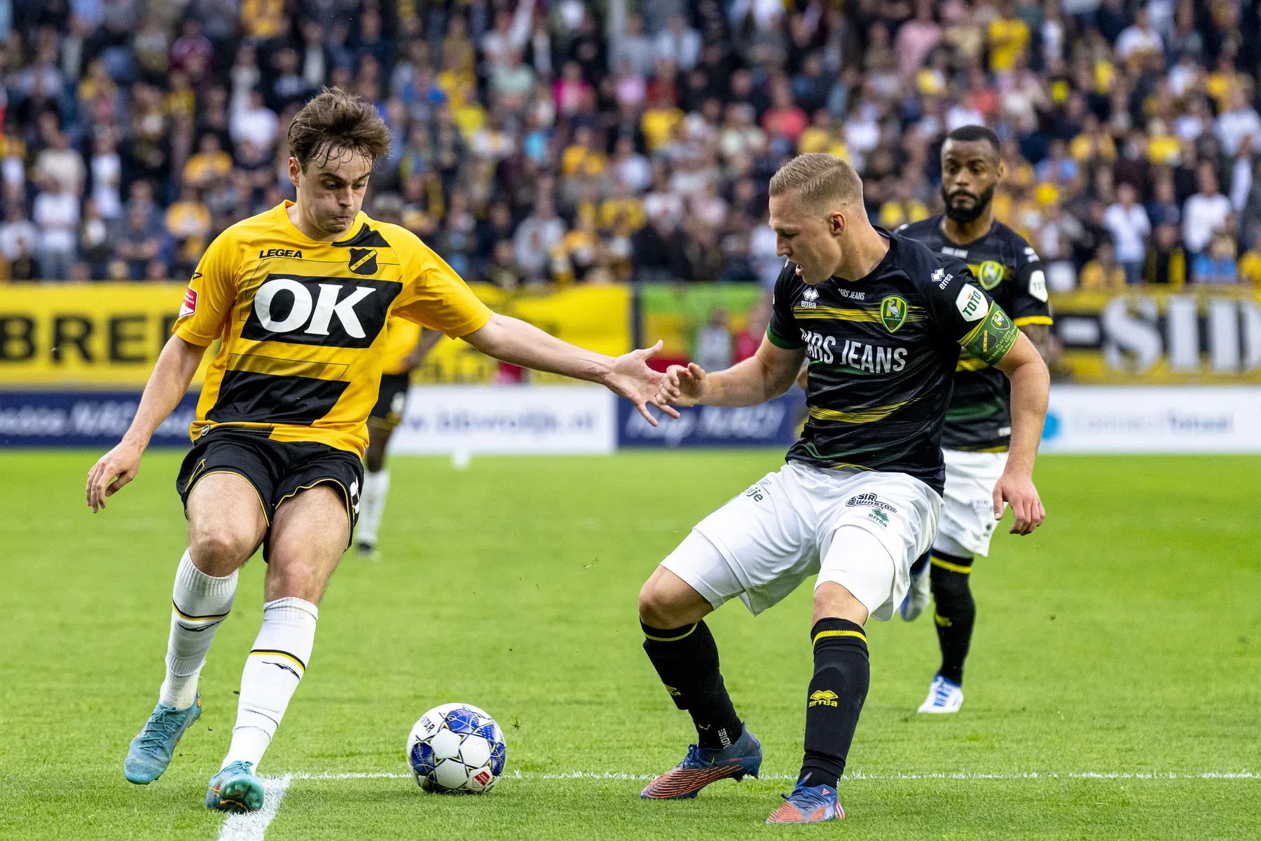 KNVB legt KKD-puzzel: clubs voetballen door tijdens WK in Qatar