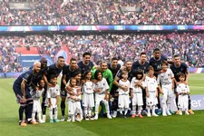Thumbnail for article: Nieuw salarisrecord voor Paris Saint-Germain