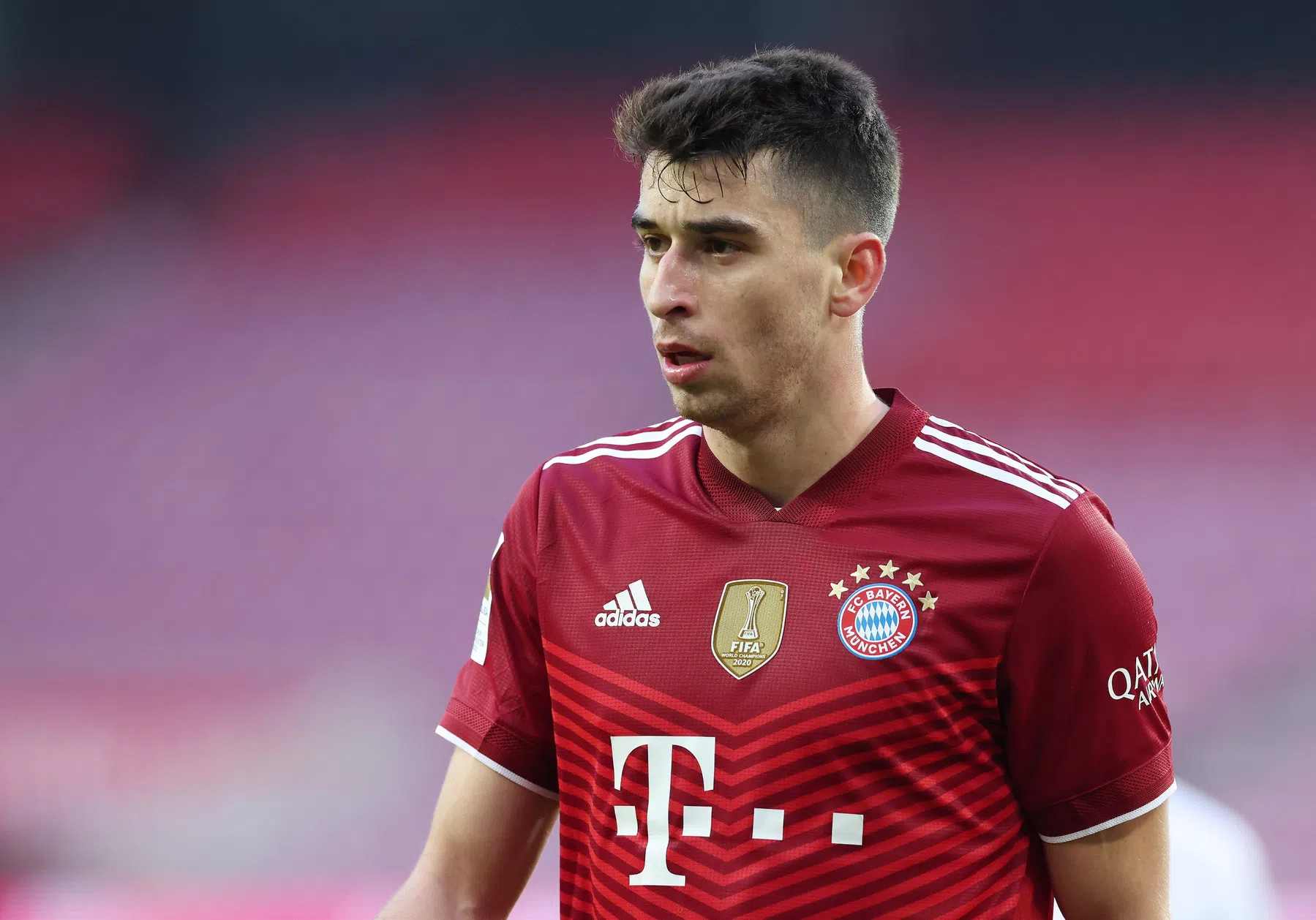 Gravenberch ziet Bayern-concurrent naar Premier League vertrekken