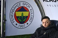 Thumbnail for article: Özil maakt mogelijk opmerkelijke carrièreswitch: 'Hij is goed op Fortnite'