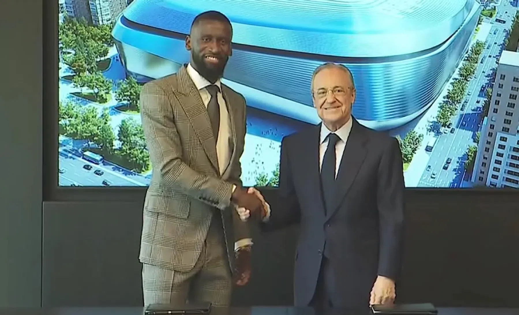 Real-aanwinst Rüdiger wimpelde Barça af: 'Ik wilde alleen naar Real'