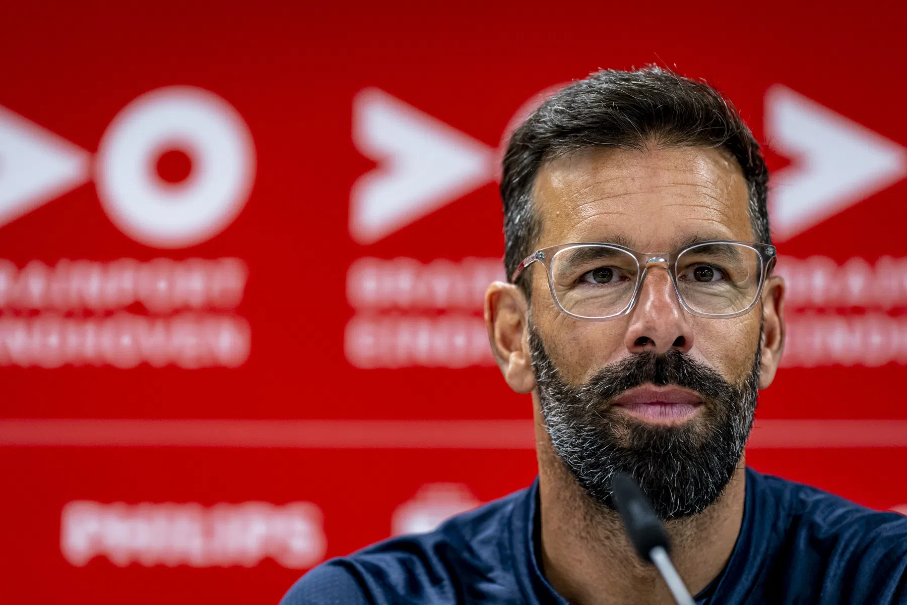 Gedreven Van Nistelrooij klaar voor titelstrijd met Ajax: 'Nu moet het gebeuren'