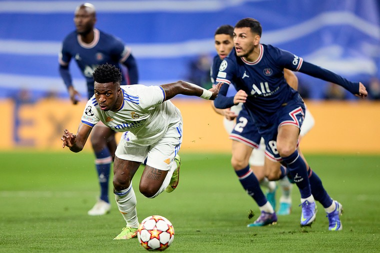 Vinícius dankt Ancelotti, Benzema en Neymar na jaar van grote doorbraak