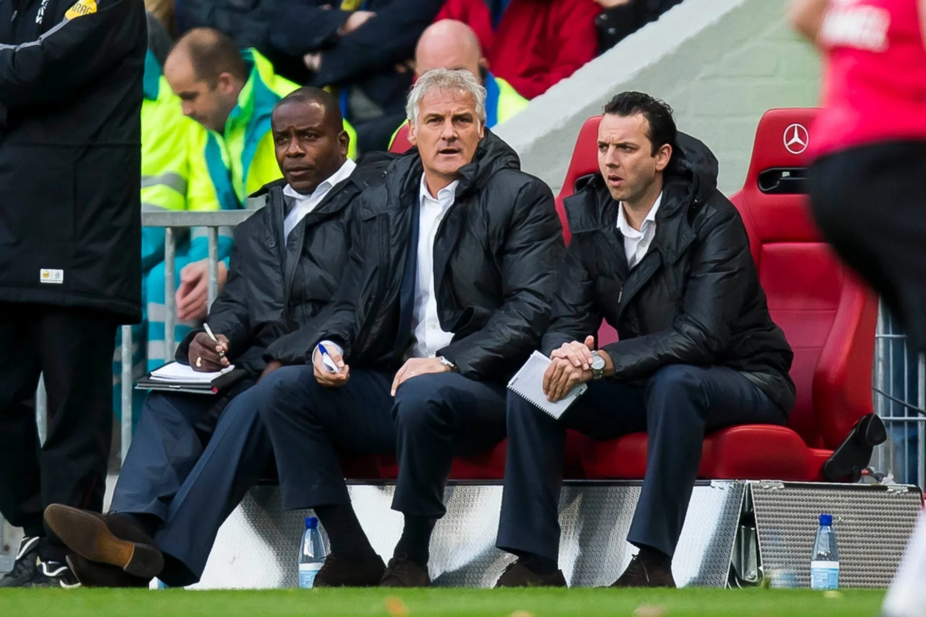 Patrick Greveraars (rechts) als assistent van Fred Rutten bij Vitesse.