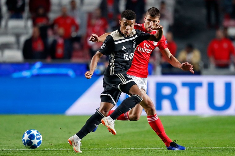 Gelukkige Neres weet waardoor hij zich snel aan Benfica aan gaat passen