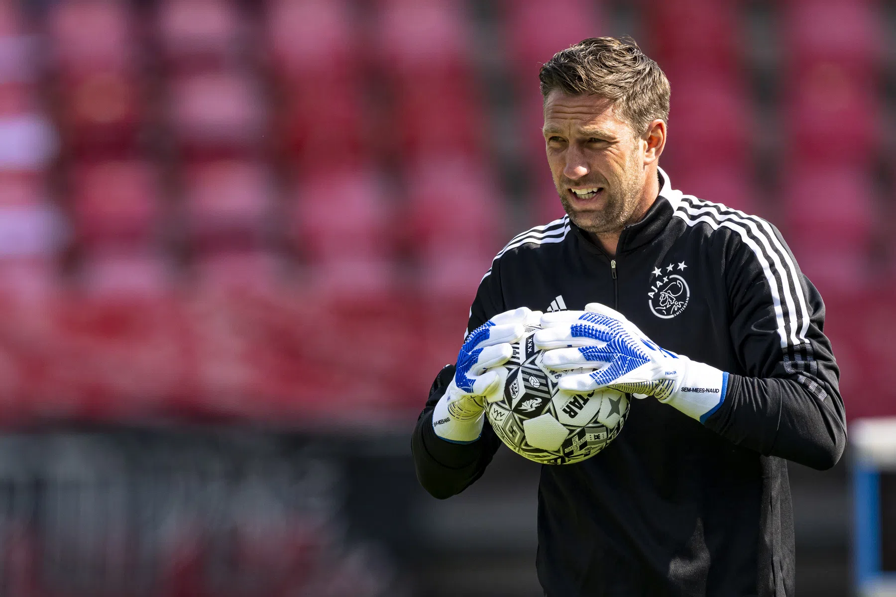 Ajax wil langer door met Stekelenburg en Taylor