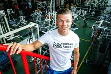 Thumbnail for article: Het stiekeme miljoenenbedrijf achter Feyenoord
